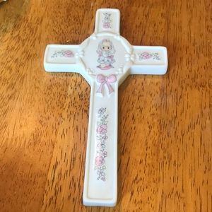 3/$20 ✨ Precious Moments Wall Hanging Cross